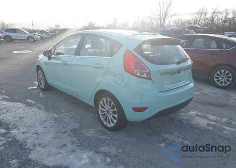 2017 Ford Fiesta Titanium z USA, uszkodzony, nr VIN 3FADP4FJ4HM123934
